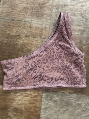 One-Shoulder Leopard Print Athletic Bralette - Pink